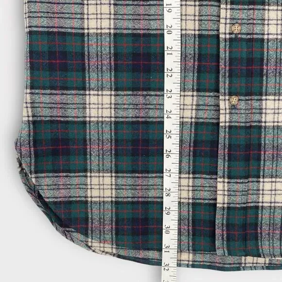 VINTAGE Pendleton Board Shirt Mens Medium Green Plaid Blackwatch Wool USA Made - Picture 9 of 11